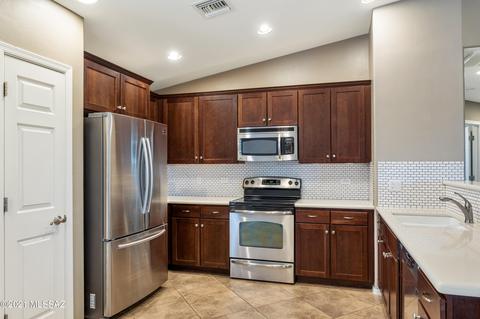 7060 S Copper Bloom Ave, Tucson, AZ 85756 photo 5