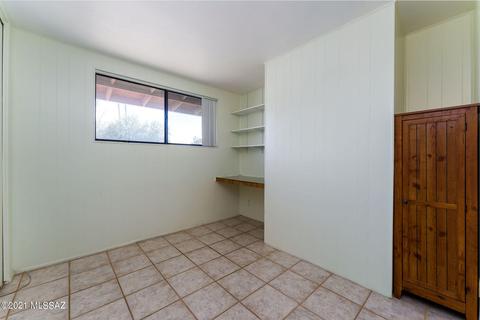 8001 E Kenyon Dr, Tucson, AZ 85710 photo 10