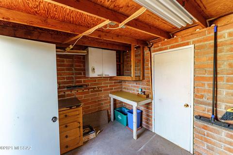 8001 E Kenyon Dr, Tucson, AZ 85710 photo 20