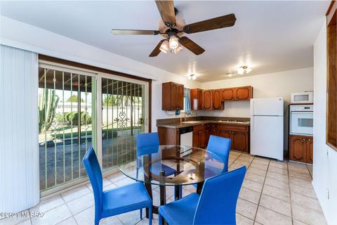 8001 E Kenyon Dr, Tucson, AZ 85710 photo 6