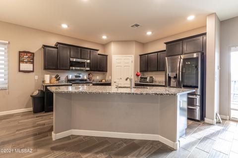 12160 E Becker Dr, Vail, AZ 85641 photo 2