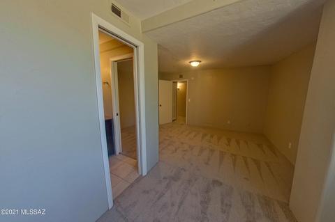 7701 E Persimmon Dr, Tucson, AZ 85730 photo 17