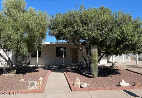 7701 E Persimmon Dr, Tucson, AZ 85730 photo 1