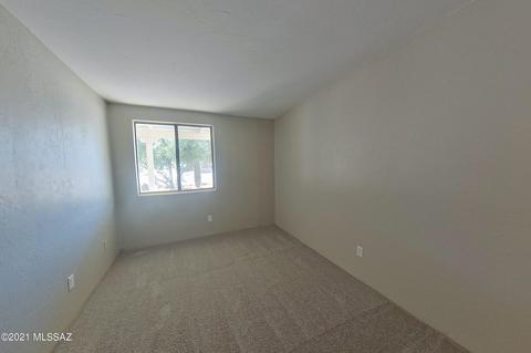 7701 E Persimmon Dr, Tucson, AZ 85730 photo 14