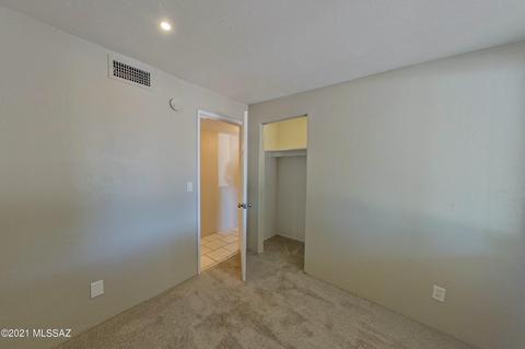 7701 E Persimmon Dr, Tucson, AZ 85730 photo 12