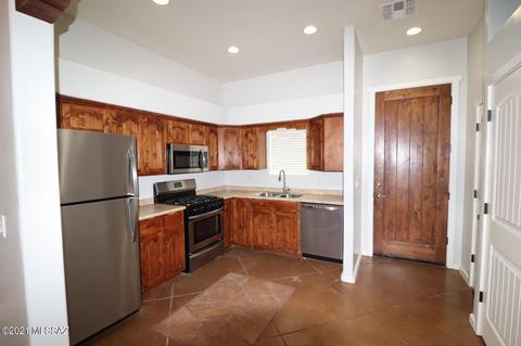 1060 E Silverlake Rd, Tucson, AZ 85713 photo 2