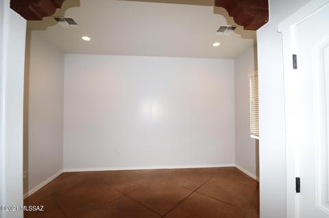 1060 E Silverlake Rd, Tucson, AZ 85713 photo 13