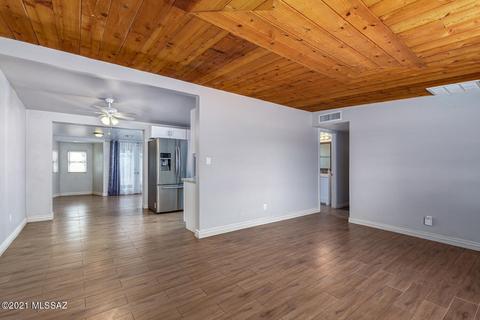 4426 E Sylvane St, Tucson, AZ 85711 photo 3