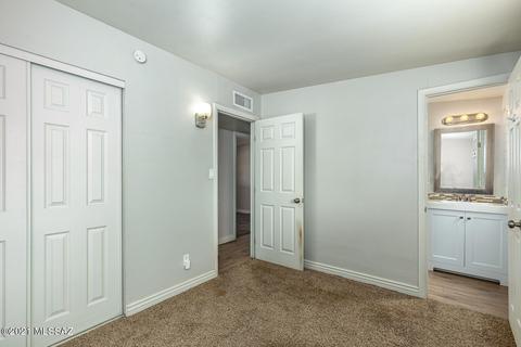4426 E Sylvane St, Tucson, AZ 85711 photo 10