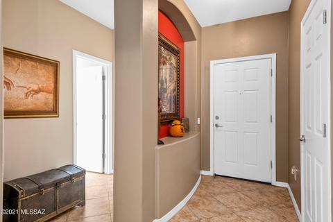 10336 Yew Pl, Tucson, AZ 85747 photo 4