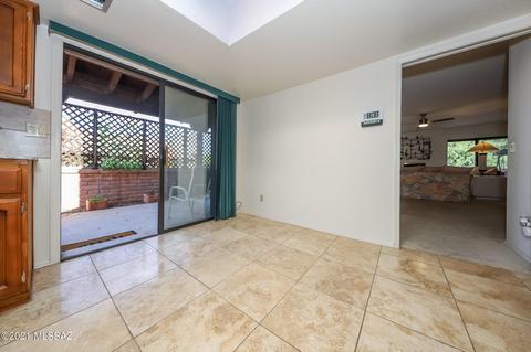 6853 E Via Vigna, Tucson, AZ 85750 photo 10