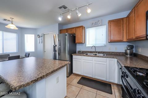 2407 E Camino Malcote, Tucson, AZ 85706 photo 16