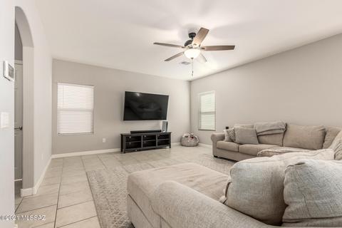 12198 E Becker Dr, Vail, AZ 85641 photo 5