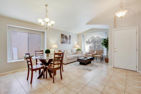 4461 E Mesquite Desert Trl, Tucson, AZ 85706 photo 3