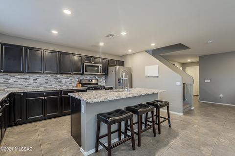 7551 Kinnison Wash Lp, Tucson, AZ 85730 photo 8