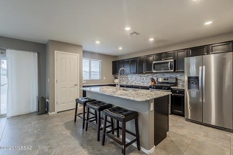 7551 Kinnison Wash Lp, Tucson, AZ 85730 photo 9
