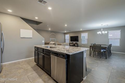 7551 Kinnison Wash Lp, Tucson, AZ 85730 photo 11