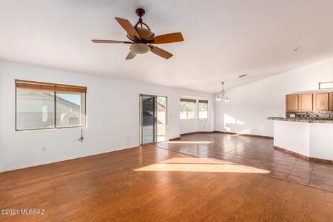 7536 S Laurel Willow Dr, Tucson, AZ 85747 photo 6