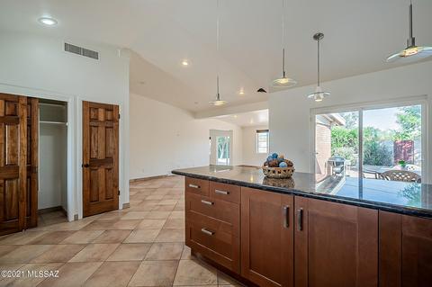 5121 E 6th St, Tucson, AZ 85711 photo 4