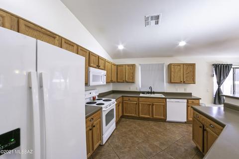 73 W Eric Dorman St, Vail, AZ 85641 photo 2