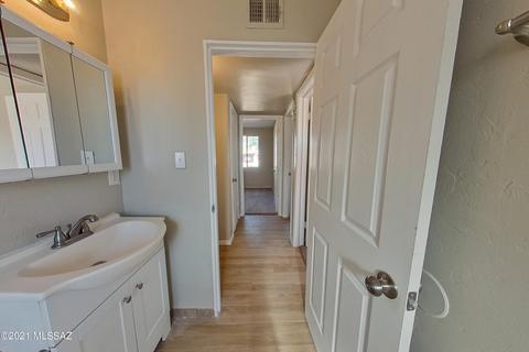 5602 E 35th St, Tucson, AZ 85711 photo 14