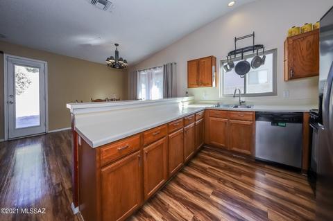 9971 E Watson Dr, Tucson, AZ 85730 photo 5