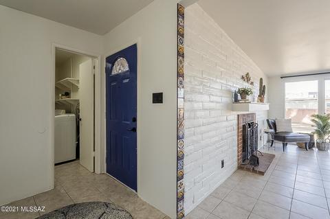 8104 E Baker Dr, Tucson, AZ 85710 photo 4