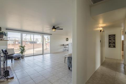 8104 E Baker Dr, Tucson, AZ 85710 photo 23