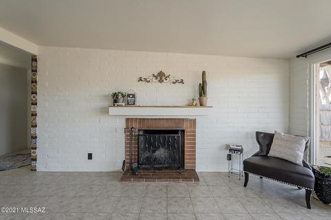 8104 E Baker Dr, Tucson, AZ 85710 photo 8