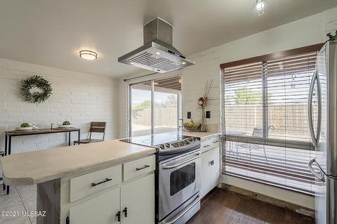 8104 E Baker Dr, Tucson, AZ 85710 photo 16