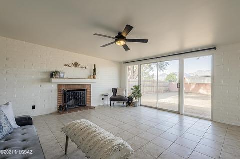 8104 E Baker Dr, Tucson, AZ 85710 photo 9