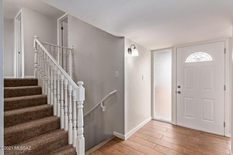 8108 E Colette Pl, Tucson, AZ 85710 photo 4