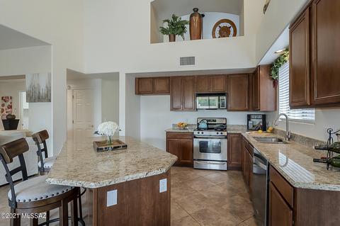 10439 E Rita Ranch Crossing Cir, Tucson, AZ 85747 photo 4