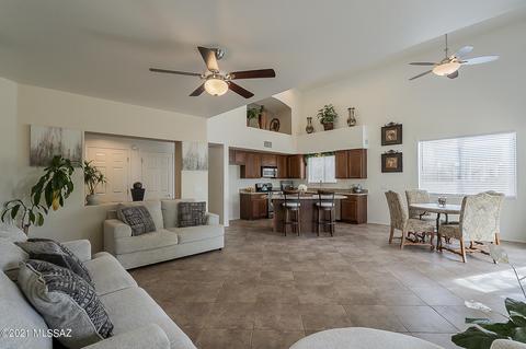10439 E Rita Ranch Crossing Cir, Tucson, AZ 85747 photo 3