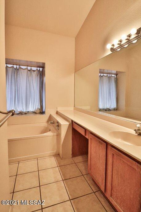 9256 N Eaglestone Loop, Tucson, AZ 85742 photo 22