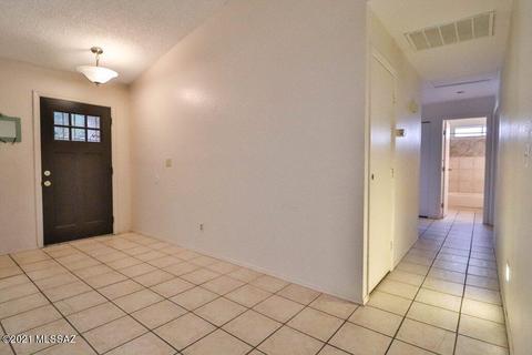 9256 N Eaglestone Loop, Tucson, AZ 85742 photo 12