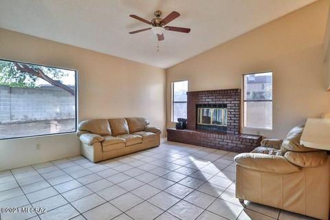 9256 N Eaglestone Loop, Tucson, AZ 85742 photo 5