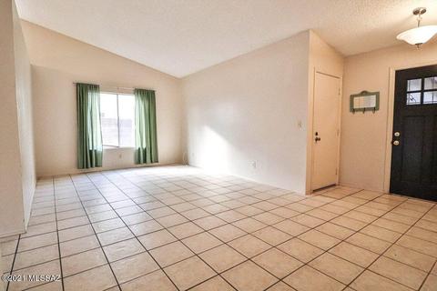 9256 N Eaglestone Loop, Tucson, AZ 85742 photo 10