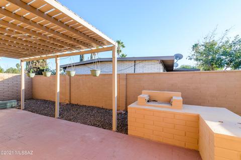 9512 E Watson Dr, Tucson, AZ 85730 photo 17