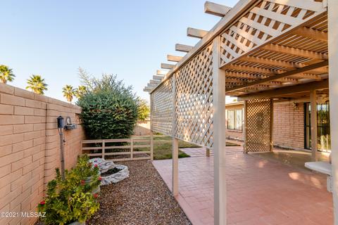 9512 E Watson Dr, Tucson, AZ 85730 photo 7