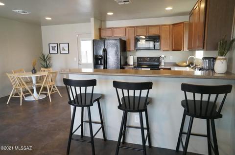 449 E Lester St, Tucson, AZ 85705 photo 3