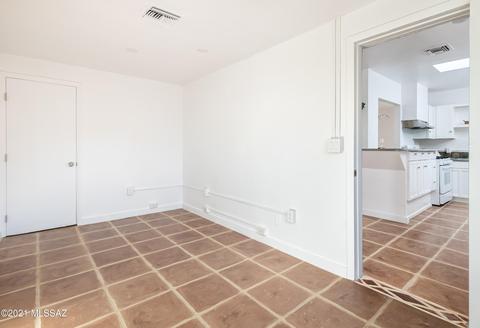 1236 E Grant Rd, Tucson, AZ 85719 photo 8