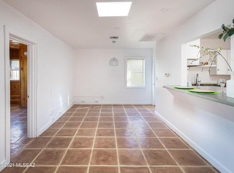 1236 E Grant Rd, Tucson, AZ 85719 photo 4