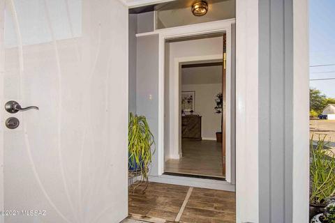 2102 E Copper St, Tucson, AZ 85719 photo 6