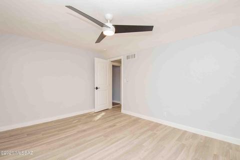 2102 E Copper St, Tucson, AZ 85719 photo 27