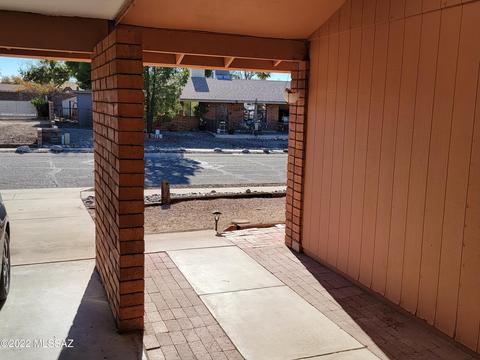 10057 Eric Allan Pl, Tucson, AZ 85748 photo 4