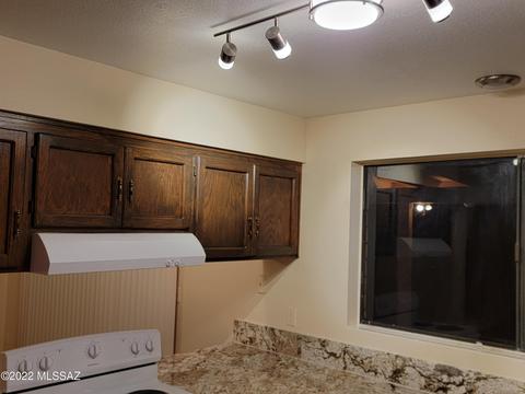10057 Eric Allan Pl, Tucson, AZ 85748 photo 16