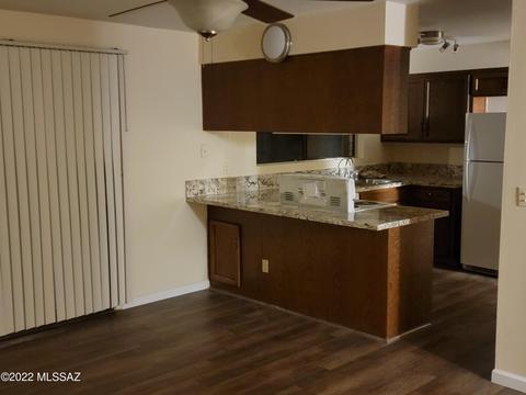 10057 Eric Allan Pl, Tucson, AZ 85748 photo 9
