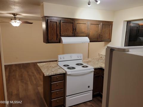 10057 Eric Allan Pl, Tucson, AZ 85748 photo 12