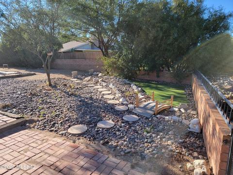 10057 Eric Allan Pl, Tucson, AZ 85748 photo 5